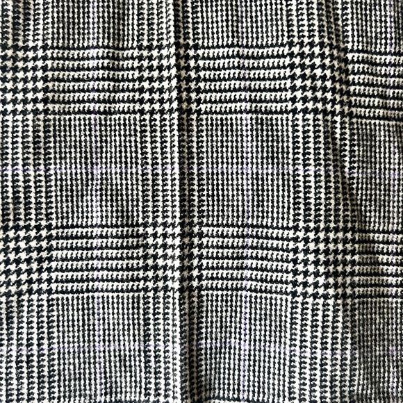 Ralph Lauren Purple Label 100% Wool Plaid pant. Size 2. - Picture 6 of 12